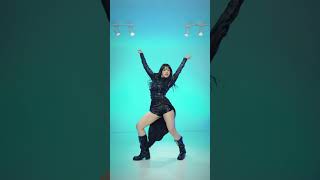 LISA  quotFUTWquot dance cover 3rd chorus wearelloud LISA FUTW shorts [upl. by Aramac]