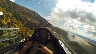 Glider Enjoying 100 Mile Ridge Flight Over the Rocky Mountains [upl. by Fisk]