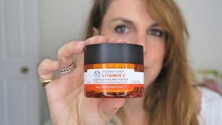 The Body Shop Vitamin C Glow Boosting Moisturiser  Quick Review [upl. by Otineb16]